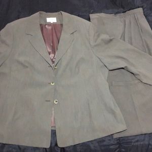 Size 28W André Barreau Dark green pants suit